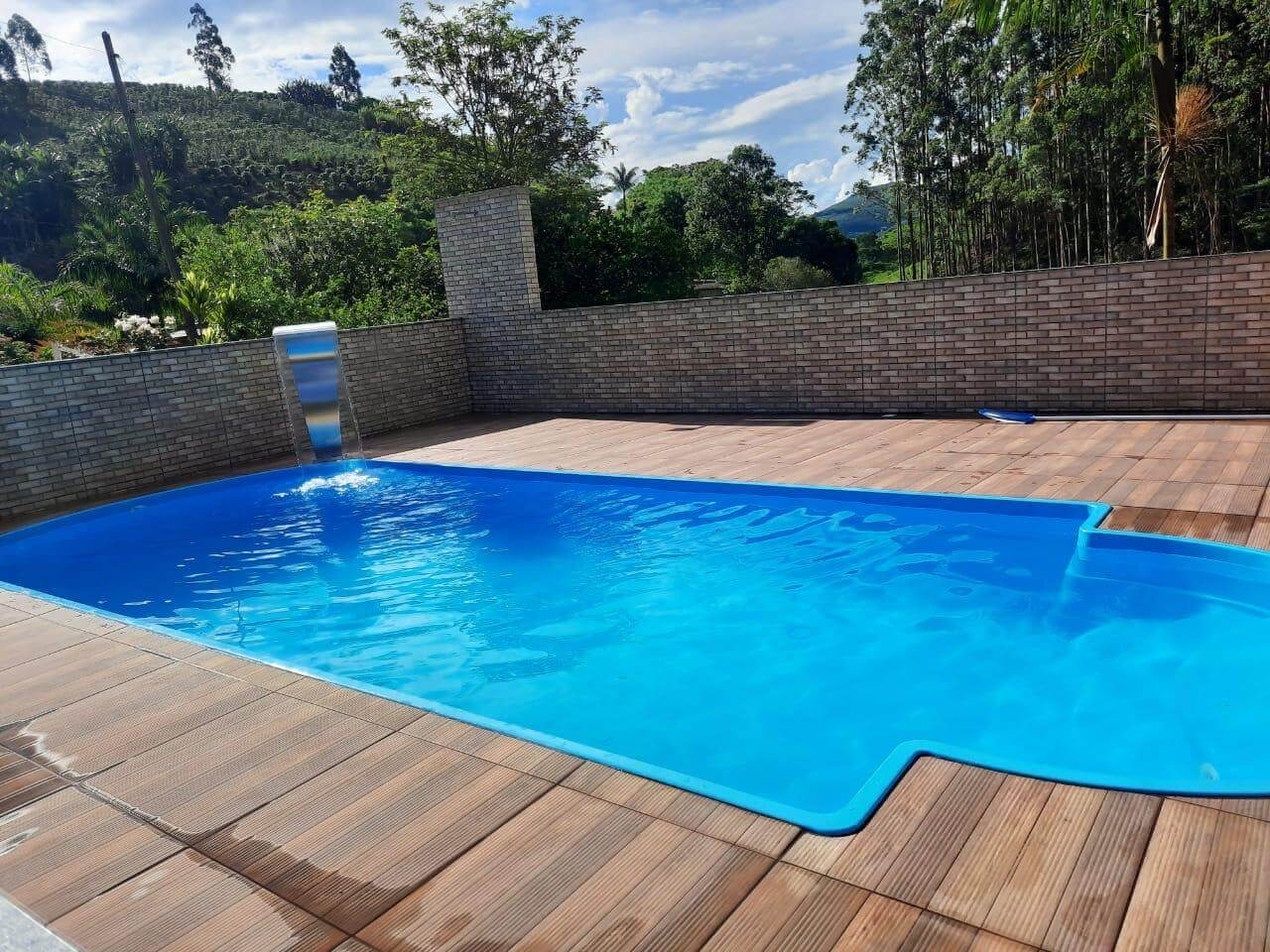 Piscina reformada